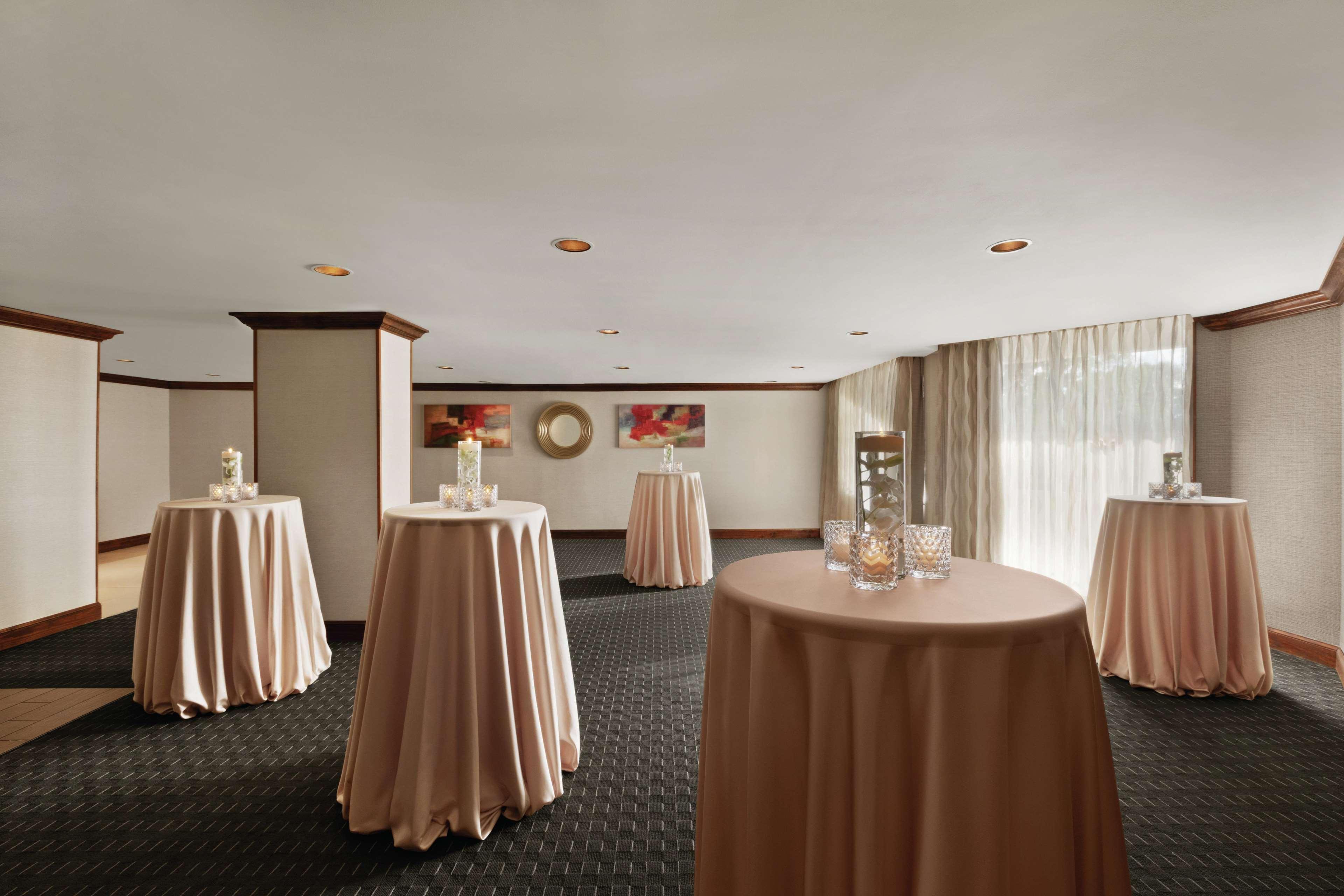 Doubletree By Hilton South Charlotte Tyvola Otel Dış mekan fotoğraf