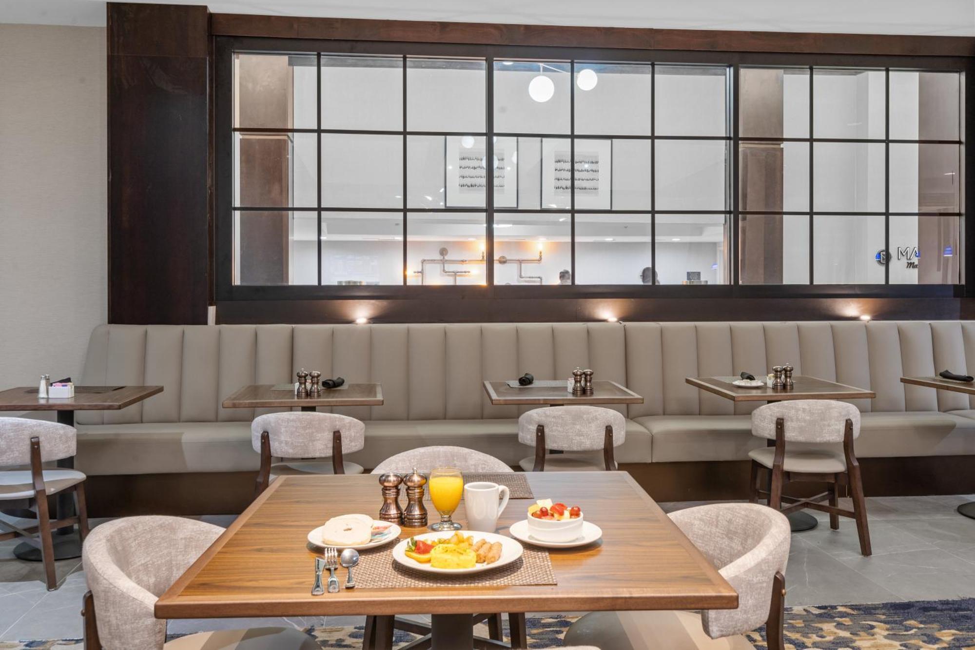 Doubletree By Hilton South Charlotte Tyvola Otel Dış mekan fotoğraf