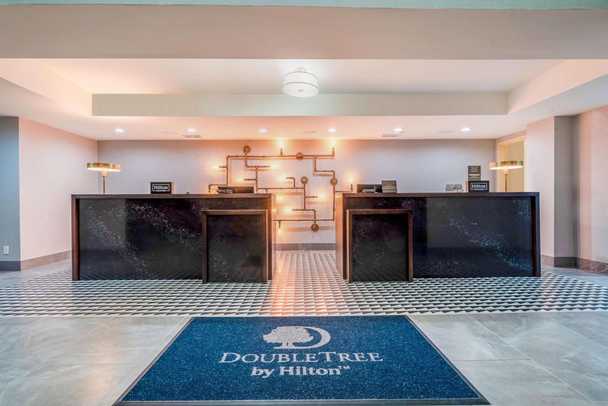 Doubletree By Hilton South Charlotte Tyvola Otel Dış mekan fotoğraf