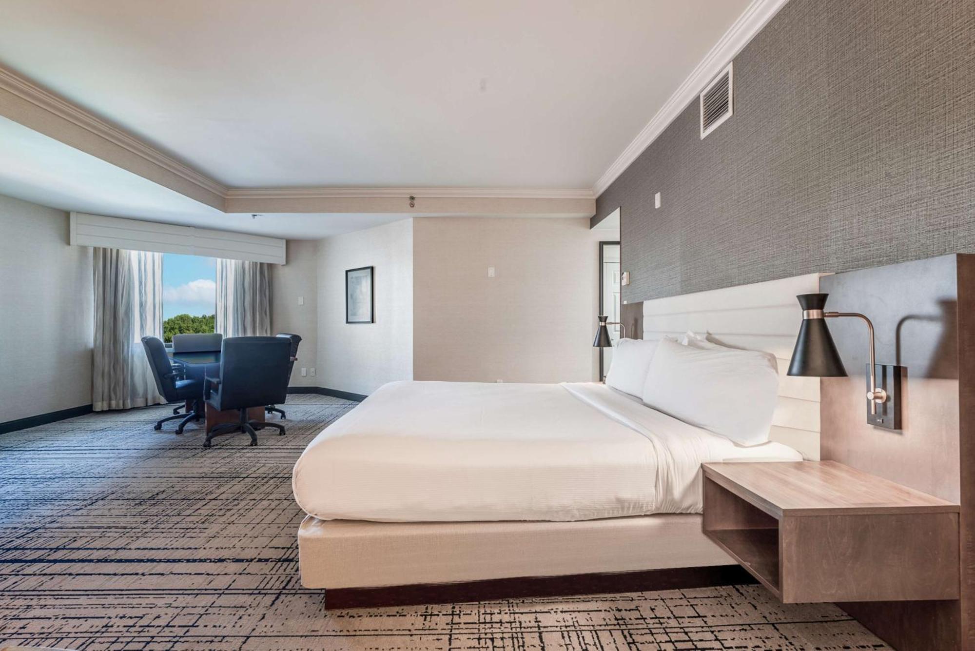 Doubletree By Hilton South Charlotte Tyvola Otel Dış mekan fotoğraf