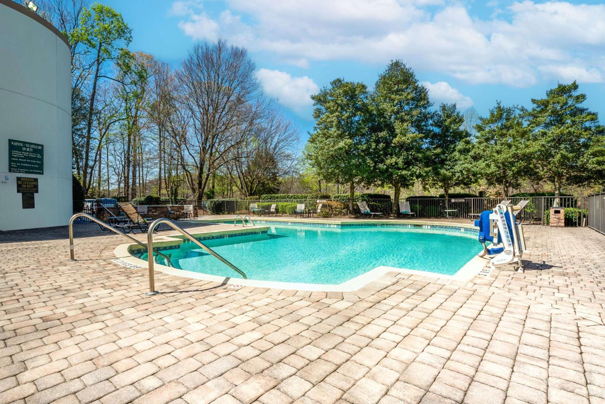 Doubletree By Hilton South Charlotte Tyvola Otel Dış mekan fotoğraf