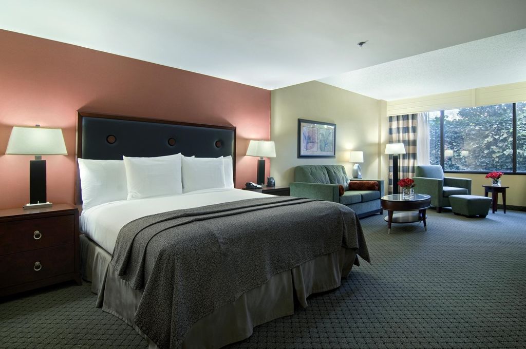 Doubletree By Hilton South Charlotte Tyvola Otel Oda fotoğraf